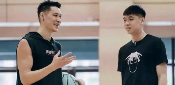 问鼎娱乐 老队友林书豪给崔永熙提漠视：窥察中要狠一些