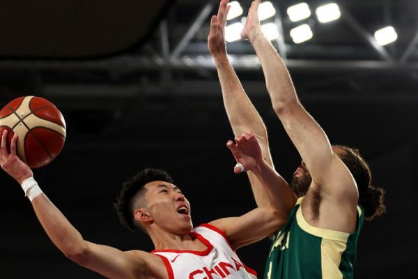 问鼎娱乐APP 廖三宁砍下26分，中国男篮不敌澳大利亚，英格尔斯贡献11分
