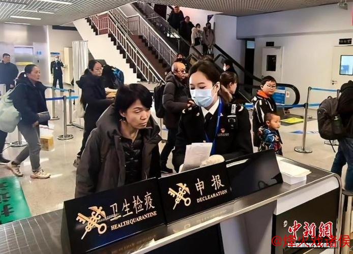 延吉海关智能旅检助力跨境旅客高效通关 延吉海关智能旅检助力跨境旅客高效通关